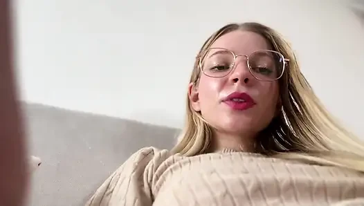 Asmr freundin besängt dich