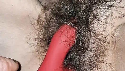 Новая игрушка, волосатая киска