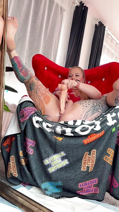 Solo Mirror Creaming and Squirting