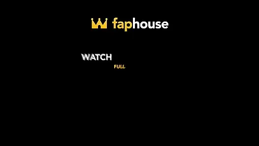 Jasmine Webb обожает принимать белый член в ее черную киску