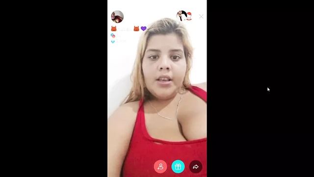 gorda mostrando a buceta no tango