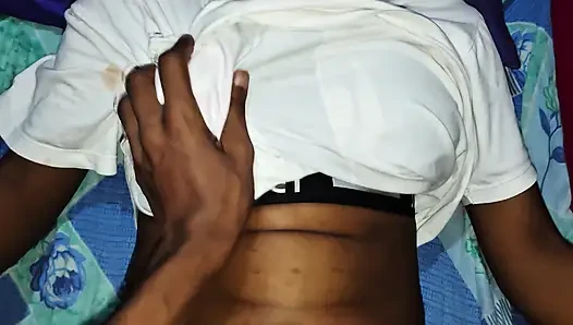 KOCASı KARıSıNı EVINDEN GETIRDI SONRA KOCASı KARıSıNı ÇOK SERT SIKIYOR NE KARıSı KO BAHUT CHODA