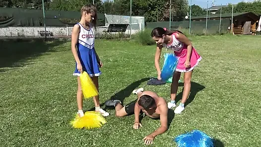 Cheerleader tritt spaß!
