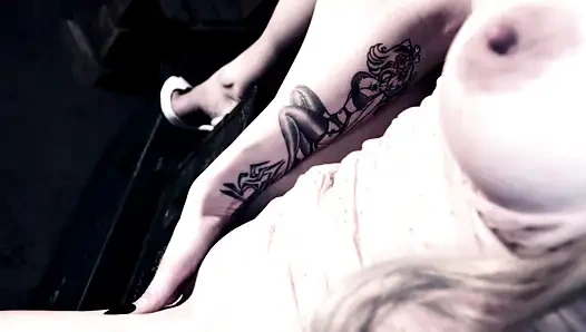 Cewek hot rambut pirang lagi asik ngentot kontol besar sampai mengerang keenakan