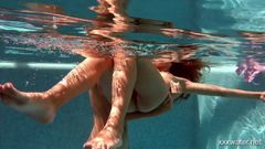 Olla oglaebina e irina russaka adolescentes calientes bajo el agua