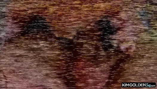 Heisser Ritt mit ueppiger Verfuehrerin