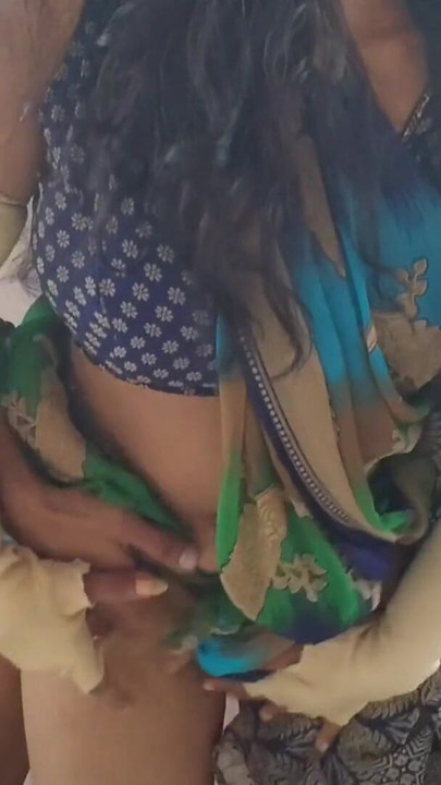 Muss man gesehen haben von "Heißer sexy bhabhi-tanzfick mit ehemann"