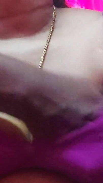 Hintli desi üvey kız kardeş ve üvey erkek kardeş seks Hintçe ses kaydı | Klip 1