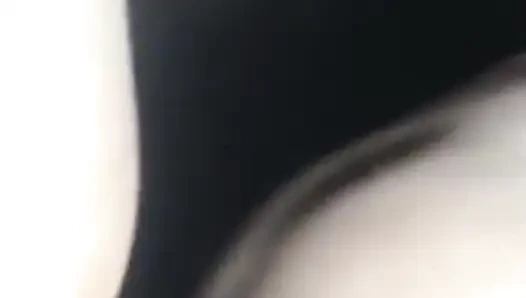 Daracık amına damlıyor