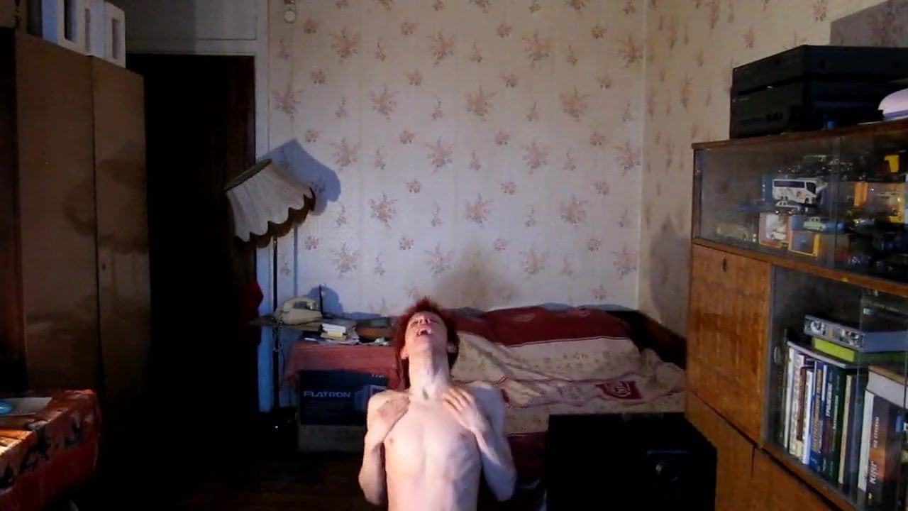TWINK IS ALWAYS HUNGRY FOR RAW COCK