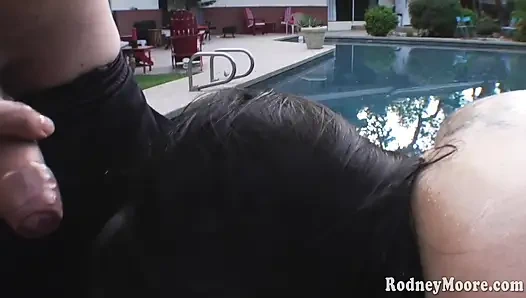 Riesiger retro-hure wird eingeölt und schluckt