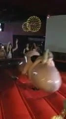 LE ENCANTA MONTAR LA GRAN VERGA