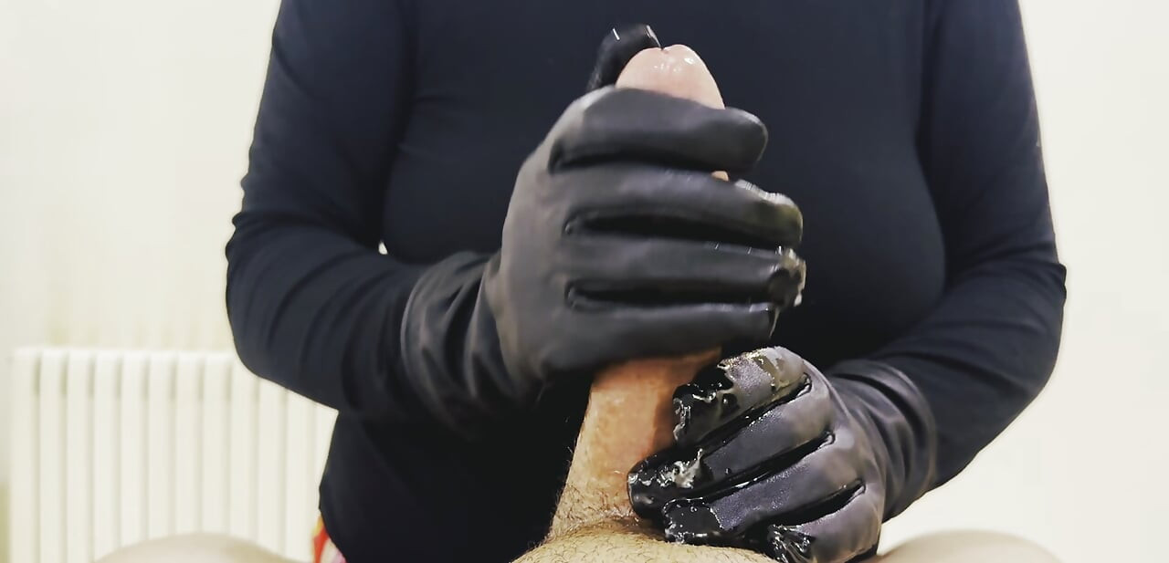 straw with gloves
