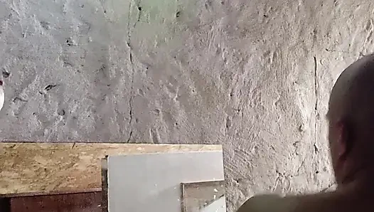 Трахаю на чердаке Cz1