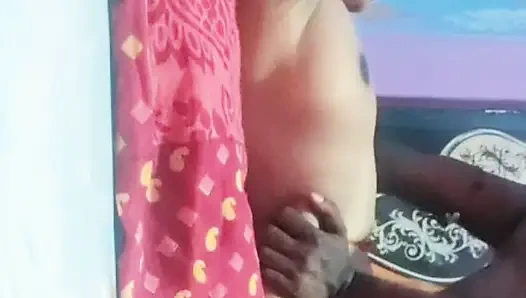 Seks penuh bengali boudi seksi yang manis