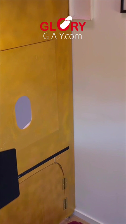 饼干和奶油 Xmas 他拍摄然后我吃了整个精液浸透的饼干。你和我一起吃下一个