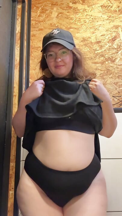 My full naked risky public bathroom masturbation