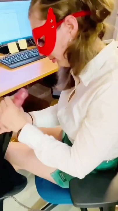 Champagne and CUM for HER, Secretary drinks my cum from champagne glass, slutty teenage secretary, cheating wife sucks | Clip 2