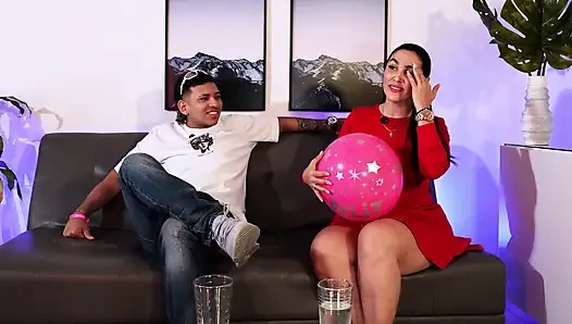 Sarah Black mengungkapkan seperti apa kehidupan pembuat konten dewasa MILF