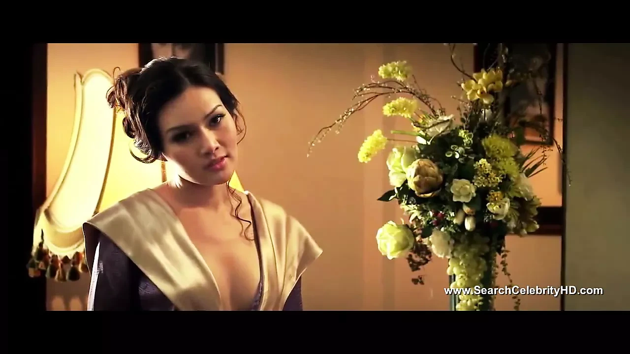 Bongkoj Khongmalai &Amp; Savika Chaiyadej - 开始 (2013)