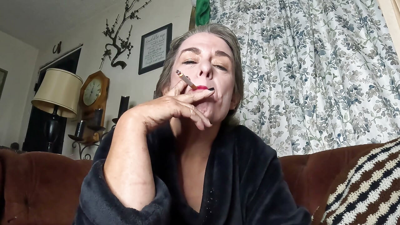 Be My Human Ashtray Sub