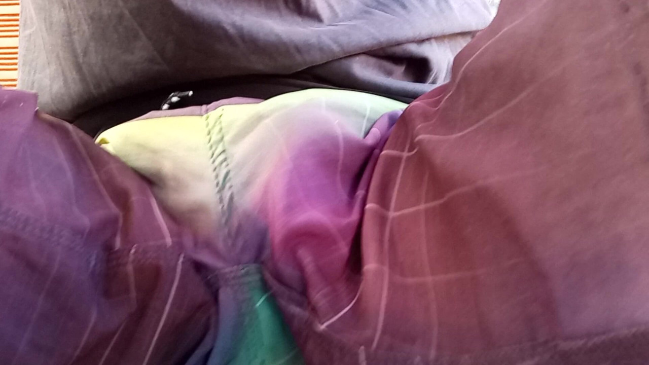Dat is gewoon een zicht op de maat die onder de broek 😜 zit