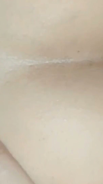 我的继妹今天最充分地享受我的鸡巴 | 短片 1
