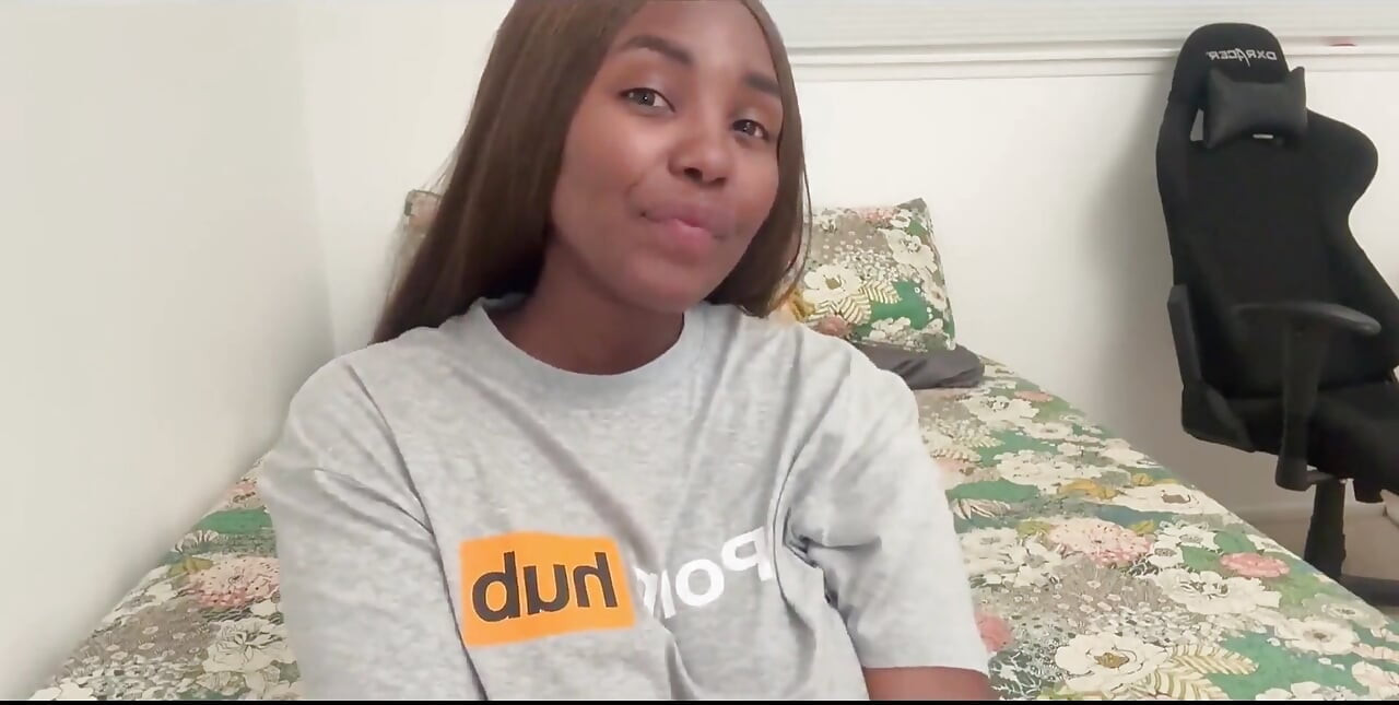 New Pregnant Masturbation Video!