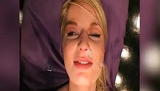 Azgın Iri Güzel Kadın Kulüpte Birden Fazla Fışkırtma Orgazmına Kadar Islak Amına Yumruk Sokuyor!