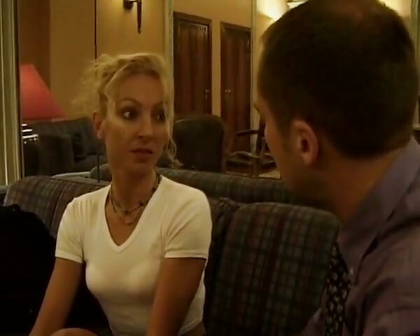 Echte amateur-blondine aus frankreich anal in selbstgedrehter session gefickt