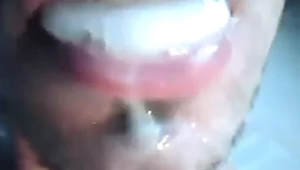 kendi kendine yüz
