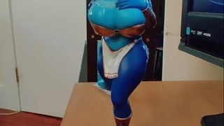 La figurine de Sof Krystal - vidéo 1