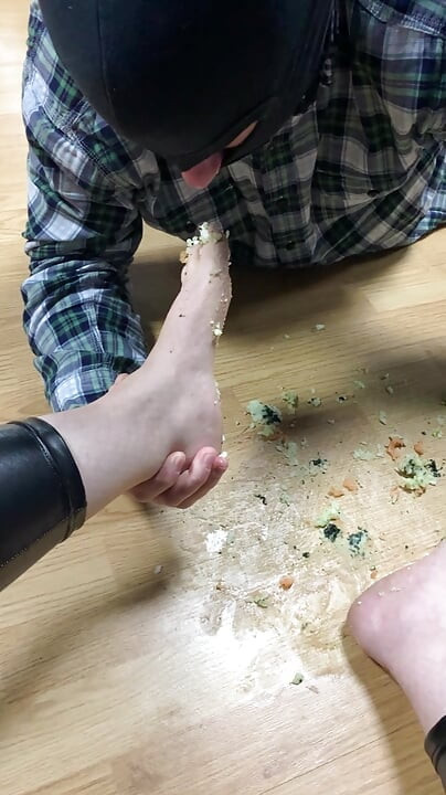 He Takes His Meal Thanks to My Feet...