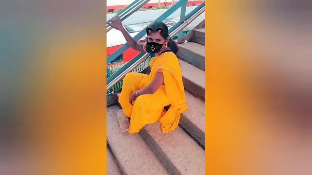 Desi GF BF unmarried Sex in OYO MMS Xxx, Desi Village GF tight pussy fuck