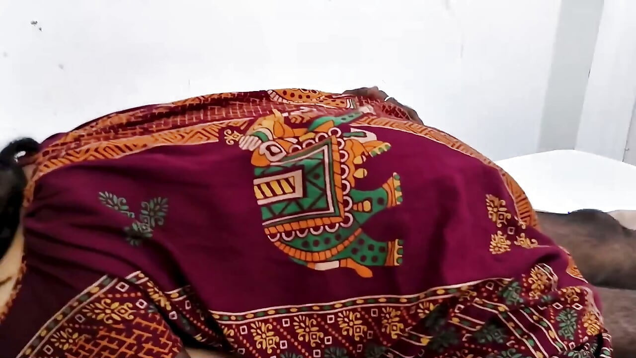 Dawae khake Bihari Bhabhi ko 2 ghante lagatar choda