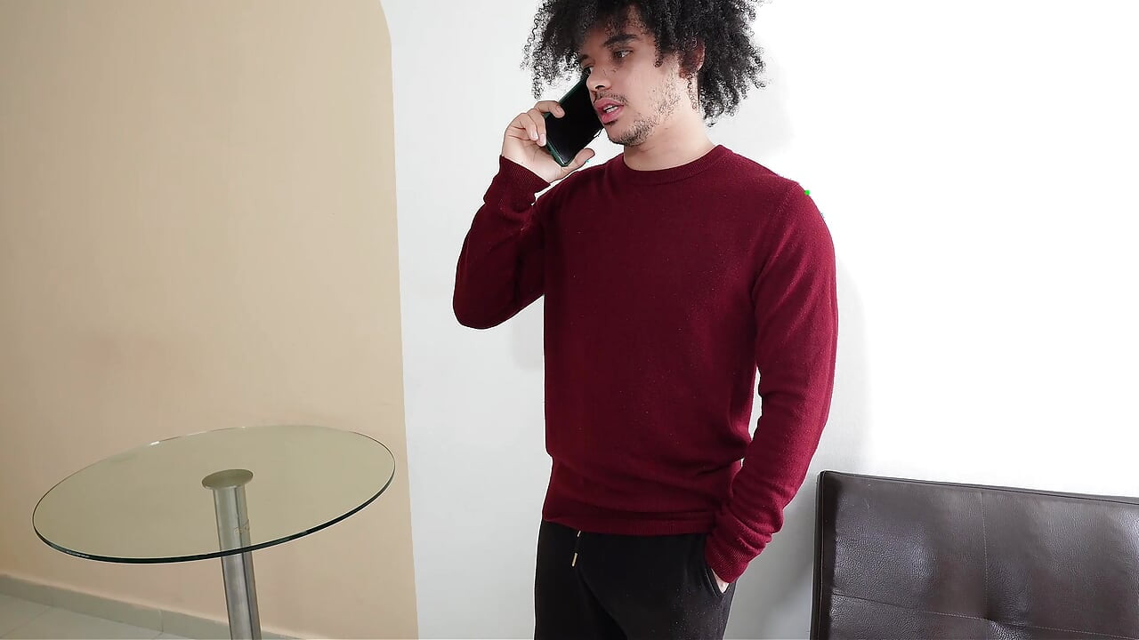 חבר לכיתה קונה שלט רחוק שעוצר את הזמן לזיין אותנו - שלישייה עם חברים לכיתה