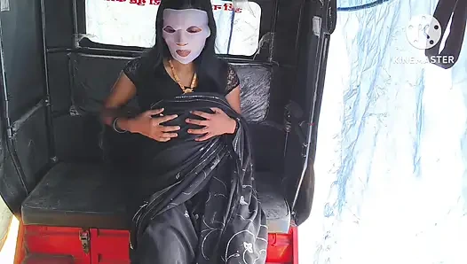 Season 175. Bhabhi fuck in e-rickshaw with boyfriend