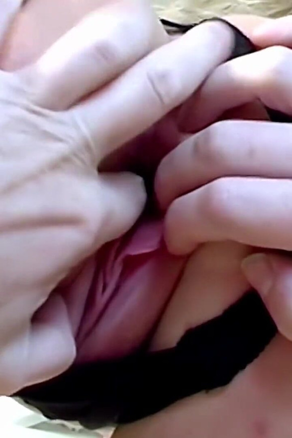 伊萊克特拉：法國大奶妹伊萊克特拉在廚房裡和特裡幹炮