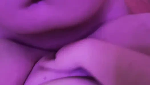 Küçük bir sürprizle üçlü seks