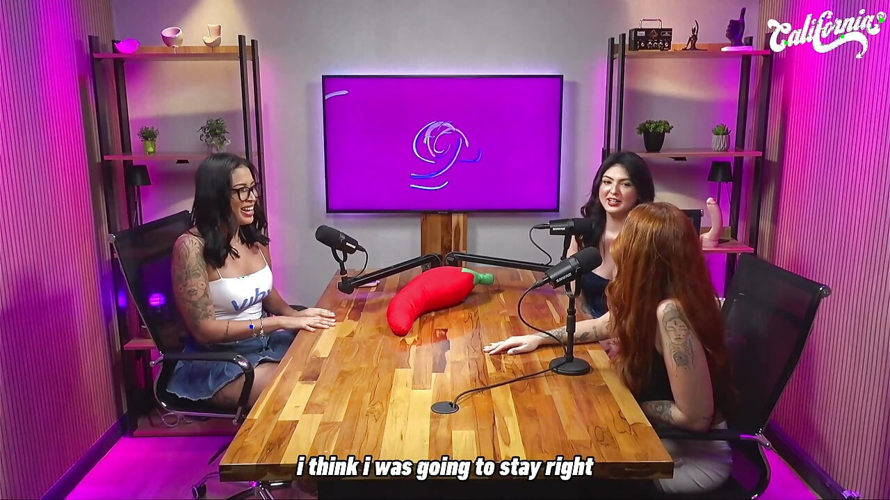 Hot Brunette Mari Baianinha and Lesbian Whoredom