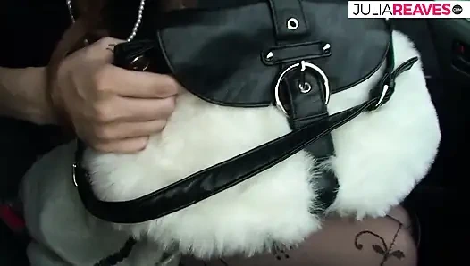 Горячая девушка наслаждается горячим трахом после вибратора в ее клиторе