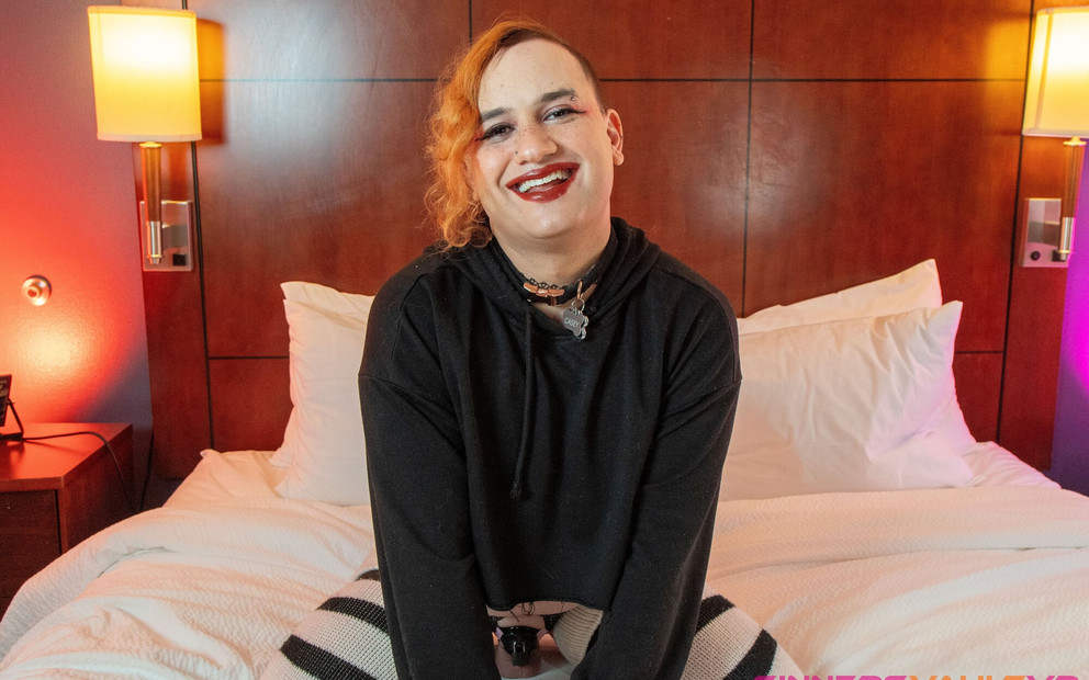 2D Casey Diggs Loser Fucks Hole