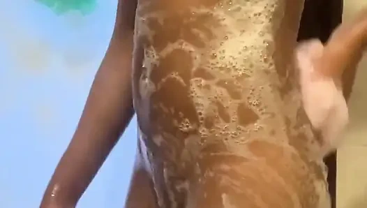 Waktunya mandi bagian 1