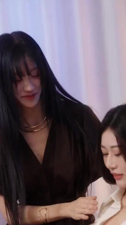 ModelMedia Asia - A Chinese-Korean Couple's Naughty Wife-Swapping Foursome | Clip 1