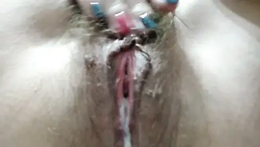 Behaarte Muschi super flowed