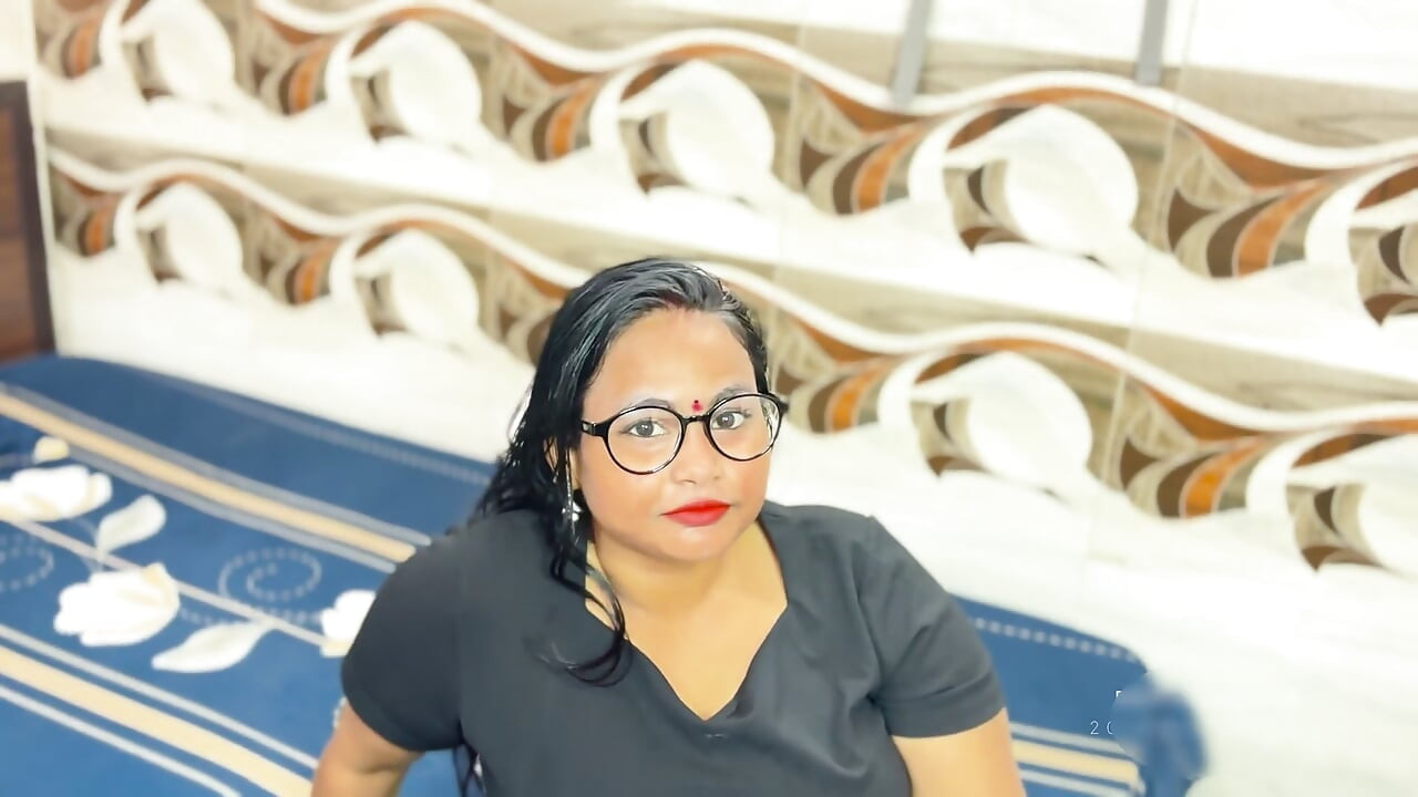 Hot Desi Bhabhi First Time Hotel Room. He Fucked Her Raw And Deep. Hindi Audio.