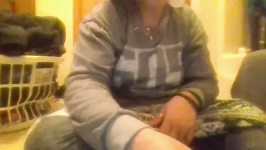 Vibing Anal Stretch