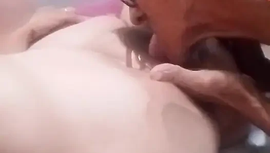 Konu amcık olunca .prensiplerim önce amını yalıyor ve her kadının ihtiyacı var ve istiyor