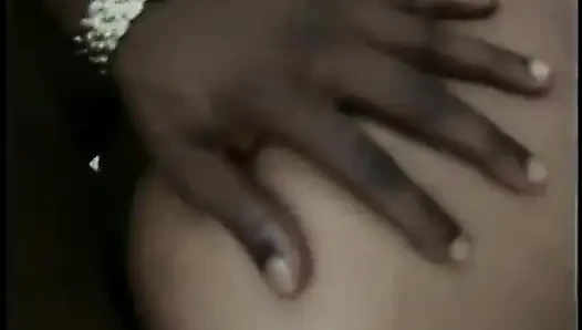 Geiler schwarzer hengst mit dreadlocks knallt sexy schätzchen hart, nachdem er einen blowjob bekommen hat