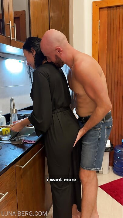 I Catch My HouseWife in the Kitchen and Things Get Wild